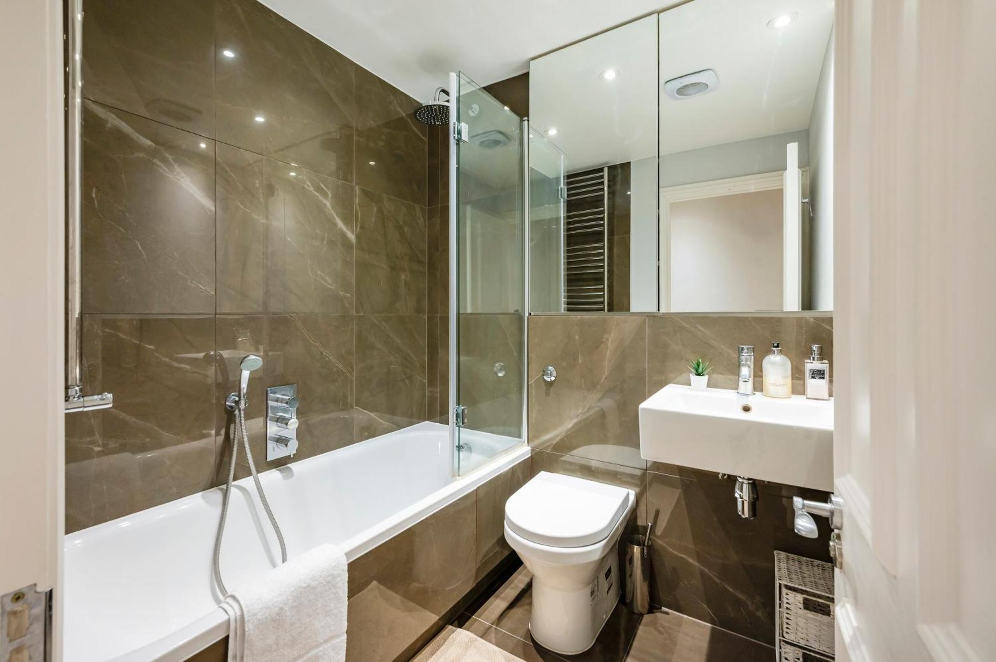 Appartamento Chelsea Two Bedroom *
